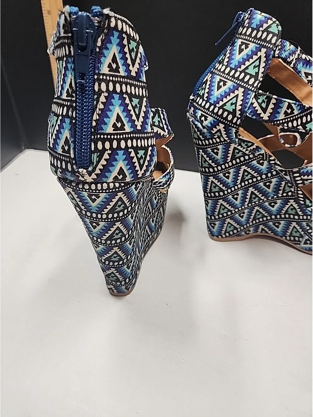 Women's Shi by Journey Wedge Heels Sandals Size 7.5